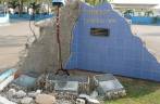 Monumenro aos militares brasileiros mortos no terremoto de 2010, na base da ONU em Port-au-Prince, no Haiti